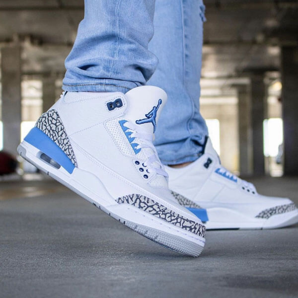 ジョーダン３ レトロスーパーコピー  Jordan 3 Retro UNC 2020 CT8532-104