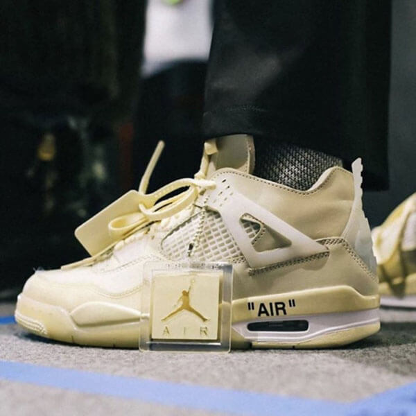 オフホワイト×ナイキ偽物OFF-WHITE×NIKE AIR JORDAN4 SP WMNS SAIL CV9388-100