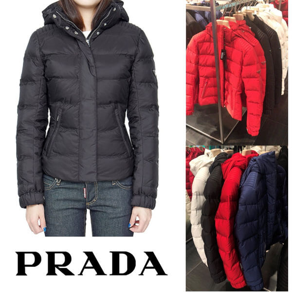 PRADA★偽物セール！大人気!フード付きショートダウンジャケット 29X544