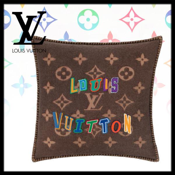 【ルイヴィトン】秋物新作 2021 LETTERS CUSHION クッション 偽物 21063017